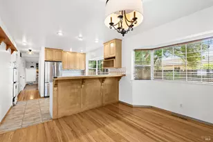 537 Emerald Park Ct, Santa Rosa, CA 95409 - Photo 9