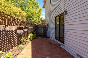 537 Emerald Park Ct, Santa Rosa, CA 95409 - Photo 33