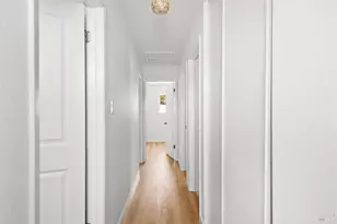 537 Emerald Park Ct, Santa Rosa, CA 95409 - Photo 19