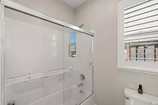 2031 Newcastle Dr, Vacaville, CA 95687 - Photo 11