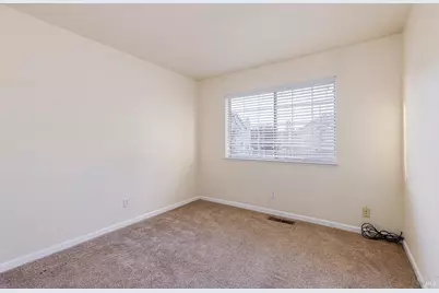 534 E Jasmine Circle, Santa Rosa, CA 95407 - Photo 13
