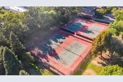 9663 Lakewood Drive, Windsor, CA 95492 - Photo 65