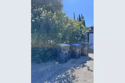 2056 Davis Drive, Fairfield, CA 94533 - Photo 3