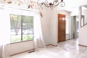 2155 Hastings Ct, Santa Rosa, CA 95405 - Photo 3