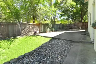 2155 Hastings Ct, Santa Rosa, CA 95405 - Photo 23