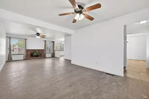 2155 Hastings Ct, Santa Rosa, CA 95405 - Photo 5