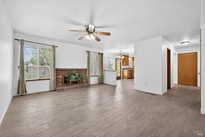 2155 Hastings Court, Santa Rosa, CA 95405 - Photo 11