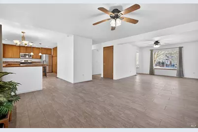 2155 Hastings Court, Santa Rosa, CA 95405 - Photo 13