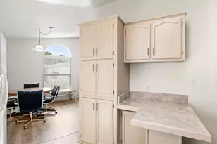 131 Del Paso Dr, Vacaville, CA 95687 - Photo 17