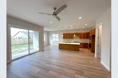 697 Castle Street, Oakley, CA 94561 - Photo 7