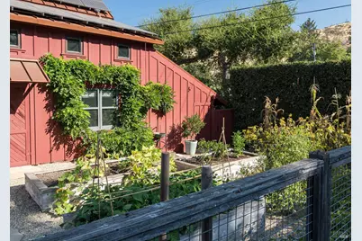 400 Meadowood Lane, Saint Helena, CA 94574 - Photo 39