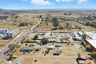 2735 Petaluma Hill Rd, Santa Rosa, CA 95404 - Photo 47