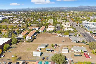 2735 Petaluma Hill Rd, Santa Rosa, CA 95404 - Photo 43