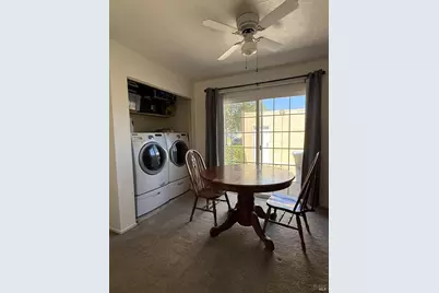 642 Yellowstone Drive, Vacaville, CA 95687 - Photo 11