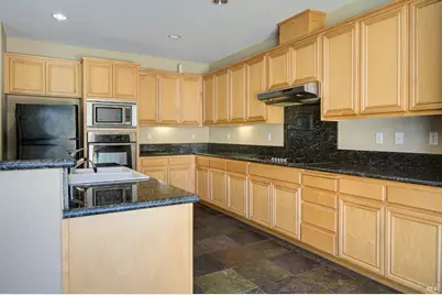 7245 Willow Creek Circle, Vallejo, CA 94591 - Photo 9