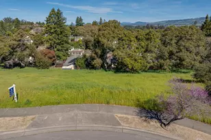 513 Larch Dr, Petaluma, CA 94952 - Photo 3