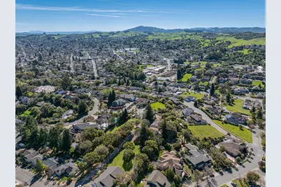 13 Dorenfeld Court, Petaluma, CA 94952 - Photo 9