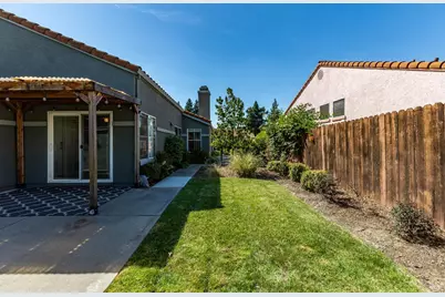 755 Oak Hollow Avenue, Vacaville, CA 95687 - Photo 29