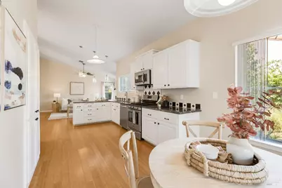 755 Oak Hollow Avenue, Vacaville, CA 95687 - Photo 11