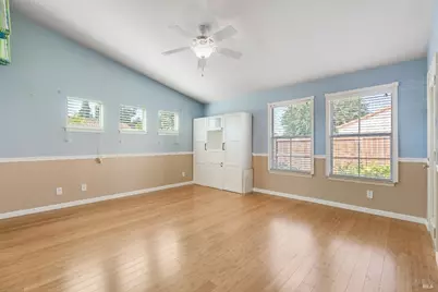 755 Oak Hollow Avenue, Vacaville, CA 95687 - Photo 17