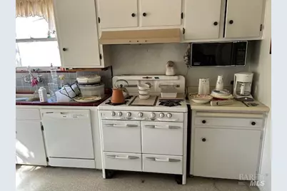 642 Trumbull Avenue, Novato, CA 94947 - Photo 7