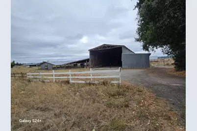3825 Petaluma Hill Road, Santa Rosa, CA 95404 - Photo 15