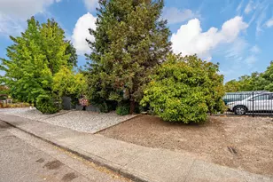 5020 Roma St, Santa Rosa, CA 95409 - Photo 9