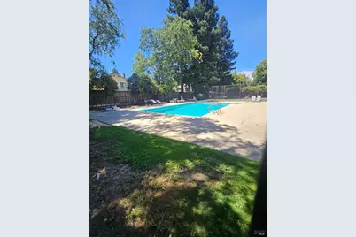 690 Arcadia Drive, Vacaville, CA 95687 - Photo 5