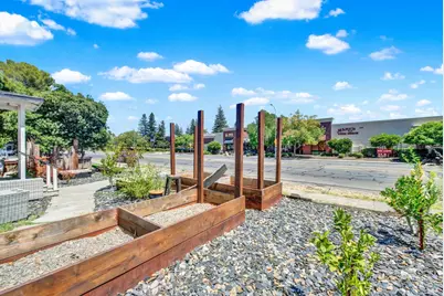 512 Davis Street, Vacaville, CA 95688 - Photo 9