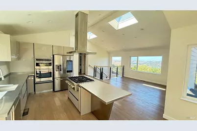 221 El Toyonal Street, Orinda, CA 94563 - Photo 11