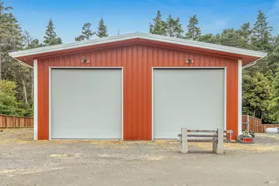 32500 Gibney Lane, Fort Bragg, CA 95437 - Photo 17