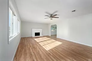 124 Illinois St, Vallejo, CA 94590 - Photo 9