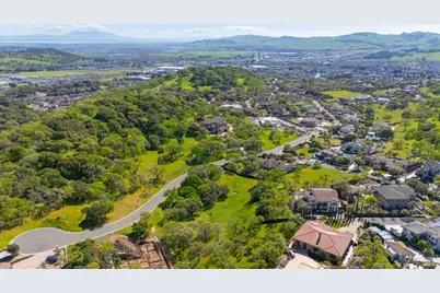 743 Bridle Ridge Court, Fairfield, CA 94534 - Photo 9