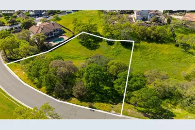 743 Bridle Ridge Court, Fairfield, CA 94534 - Photo 11