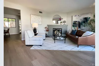 9 Village Court, San Rafael, CA 94903 - Photo 3