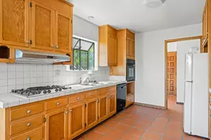 48 Manzanita Ave, Novato, CA 94945 - Photo 9