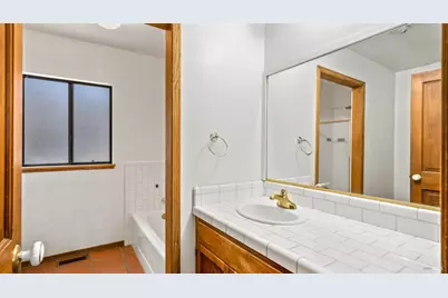 48 Manzanita Avenue, Novato, CA 94945 - Photo 19