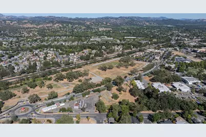 9600 Windsor Road, Windsor, CA 95492 - Photo 3