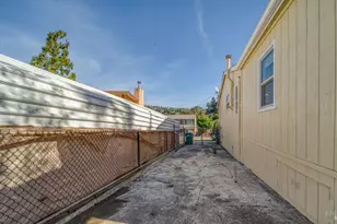 8125 Earl St, Oakland, CA 94605 - Photo 19