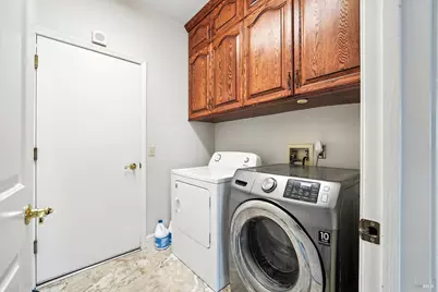 330 Engell Court, Suisun City, CA 94585 - Photo 17