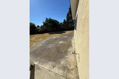 2040 Las Lomas Court, Concord, CA 94519 - Photo 35