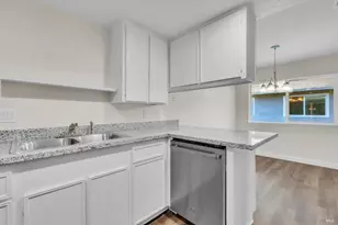 128 Del Rio Ct, Vacaville, CA 95687 - Photo 7