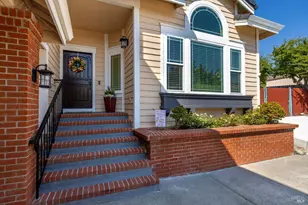 2225 Hillridge Dr, Fairfield, CA 94534 - Photo 9