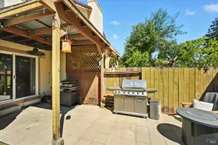 27 Fredrick Dr, Rohnert Park, CA 94928 - Photo 23