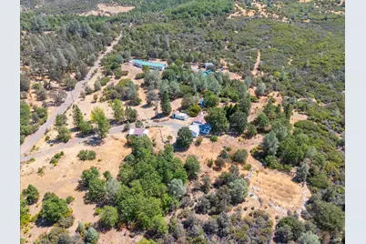 30391 Minnow Creek Lane, Round Mountain, CA 96084 - Photo 19