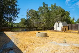 40 El Rancho Dr, Cloverdale, CA 95425 - Photo 31