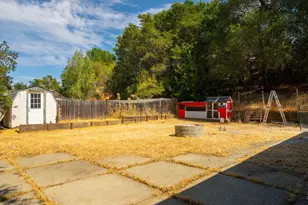 40 El Rancho Dr, Cloverdale, CA 95425 - Photo 3