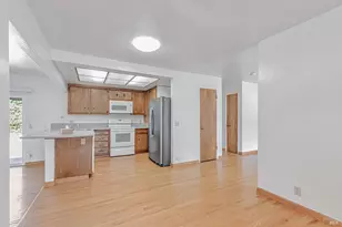 2429 Woodstock Ct, Santa Rosa, CA 95409 - Photo 17