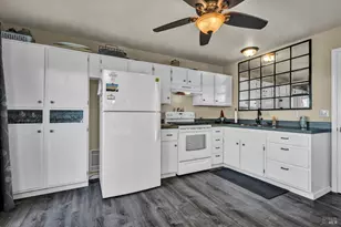 10225 Kelsey Creek Dr, Kelseyville, CA 95451 - Photo 11