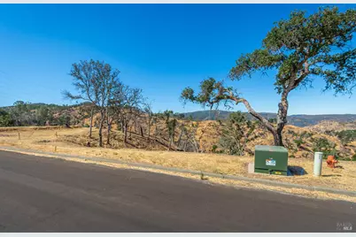 1099 Westridge Drive, Napa, CA 94558 - Photo 17